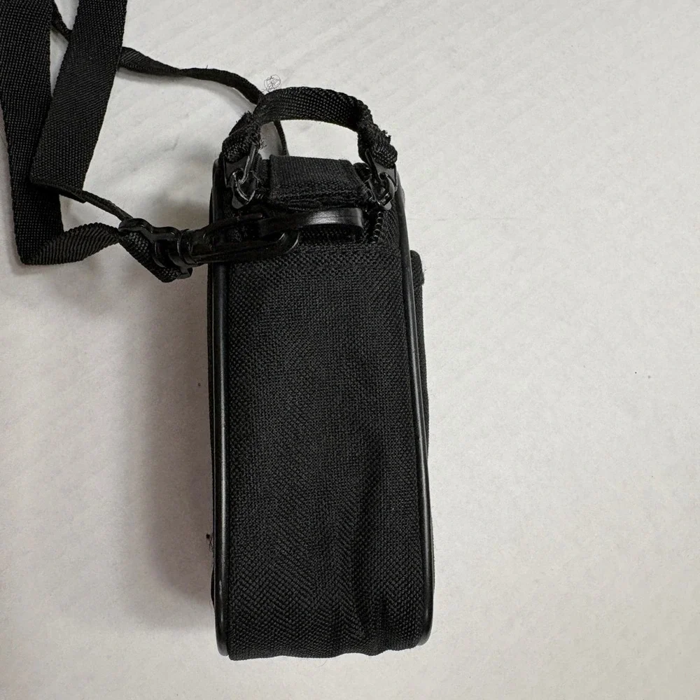 ICON RWC111-GRY Padded Camera Bag Pouch Case w/ Shoulder‎ Strap - EUC